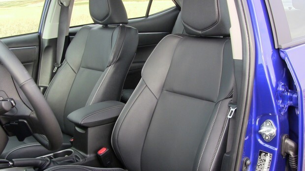 2014 toyota corolla seats