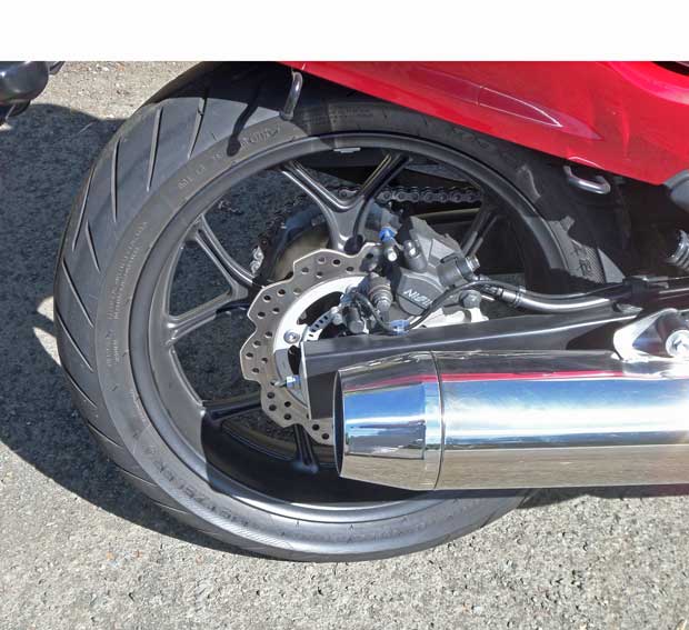 Honda-CTX-700D-RWhl