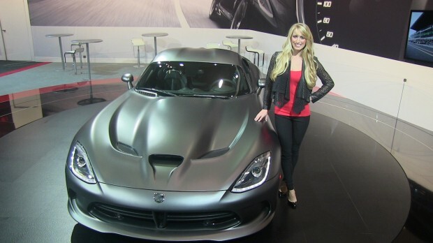 2014 viper srt la girl