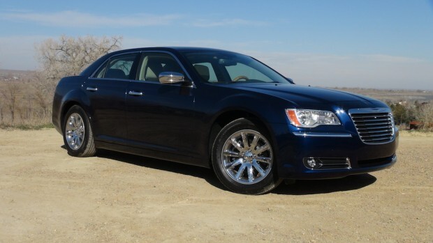 2014 chrysler 300c video review