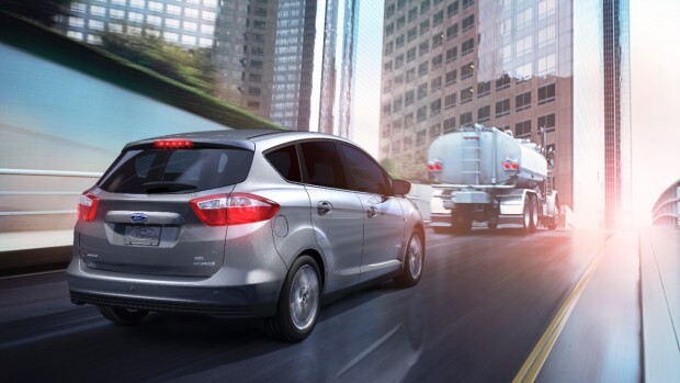 2014_ford_C-MAX-Hybrid_tail