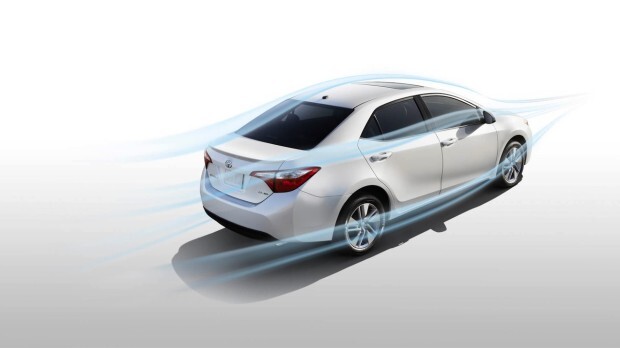 2014_toyota_corolla_rear