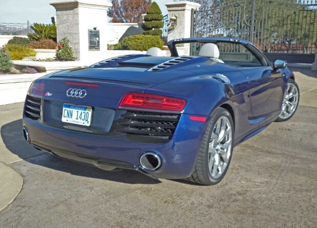 Audi-R8-V10-Spyder-RSRTD
