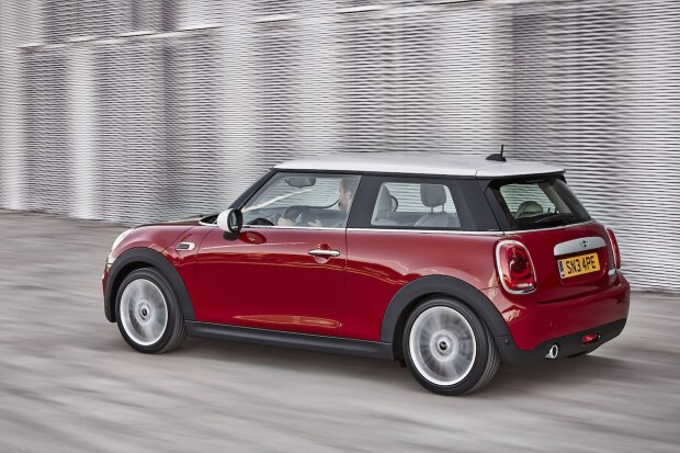 2014_mini_cooper_rear