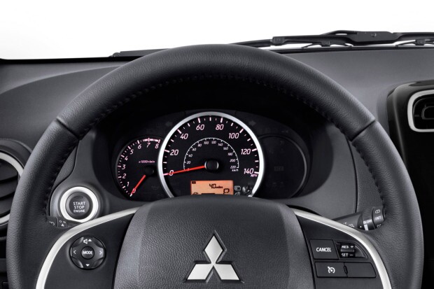 2014_mitsubishi_mirage_gauges