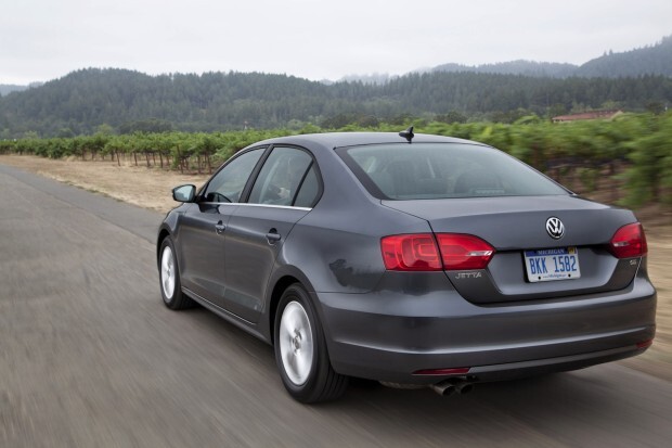 2014_volkswagen_jetta_tds_tail
