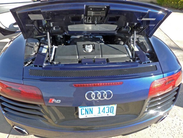 Audi-R8-V10-Spyder-Eng