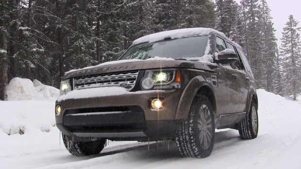 2014 land rover lr4 snow off-road 