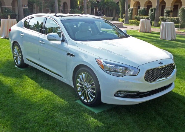 2015-Kia-K900-RSFront