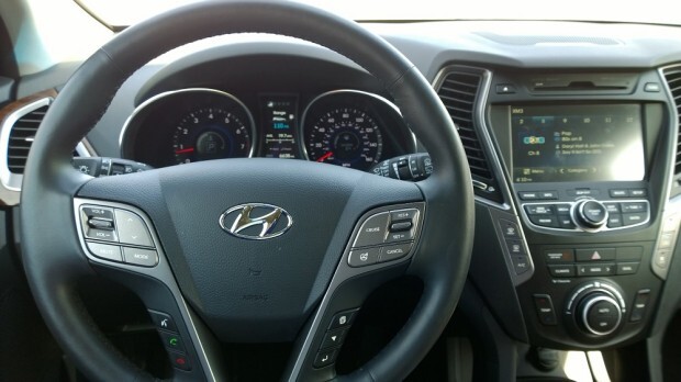 2014 Hyundai Santa Fe Interior