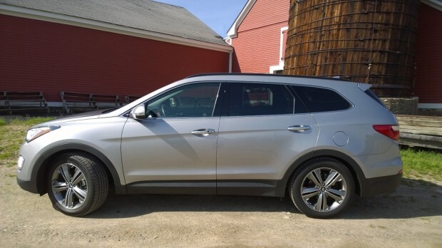 2014 Hyundai Santa Fe Profile