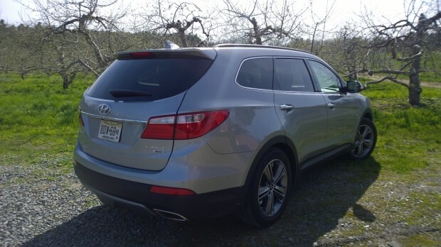 2014 Hyundai Santa Fe Rear Quarter