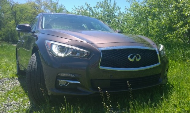 2014 Infiniti Q50 3.7 Front