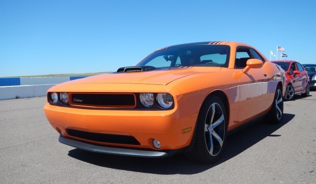 2014 dodge challenger shaker hemi