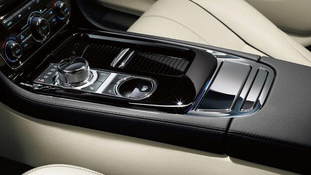 2014 Jaguar XJ Drive Selector