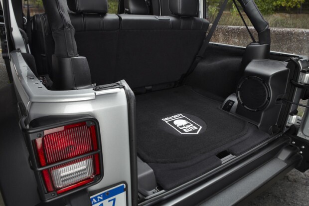 2012 Jeep Wrangler Call of Duty: MW3 Special Edition