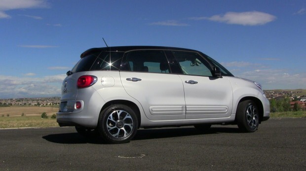 2014_fiat_500L_wheels