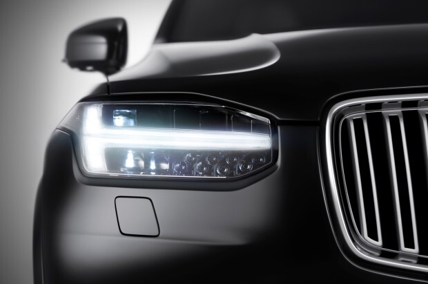2015-volvo-xc90-thrors-hammer-running-lights