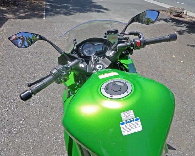 Kawasaki-Ninja-1000-Cntrls