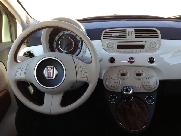 Fiat-500-1957-interior