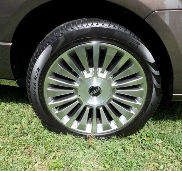 Lincoln-Navigator-Whl