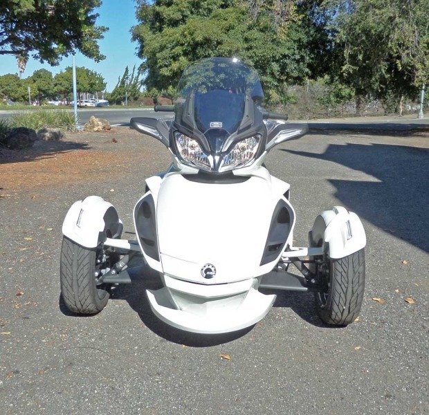 Can-Am-Spyder-Nose