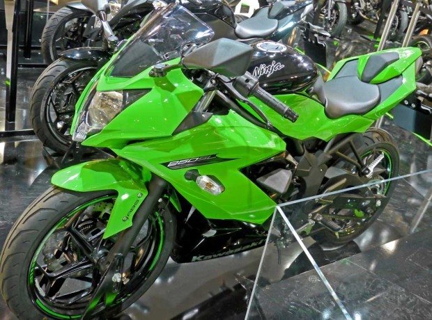 Kawasaki-Ninja-250SL