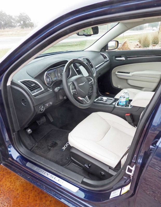 Chrysler-300-Int