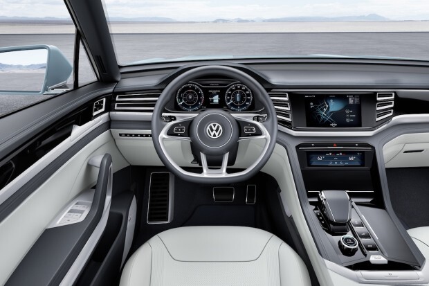 vw_cross_coupe_gte_dash_steering_wheel