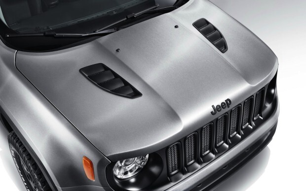 2015-Jeep-Renegade-trailhawk-concept-hood