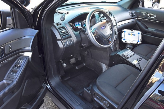 2016-ford-explorer-police-interior