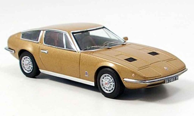 Maserati Indy 71 front