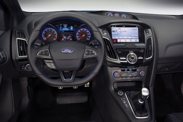 2016 Ford Focus RS interior