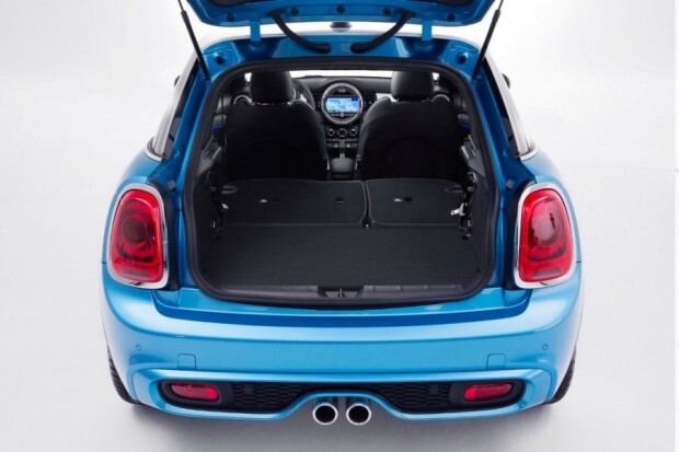 2015-Mini-Cooper-S-5-door-Boot-Space