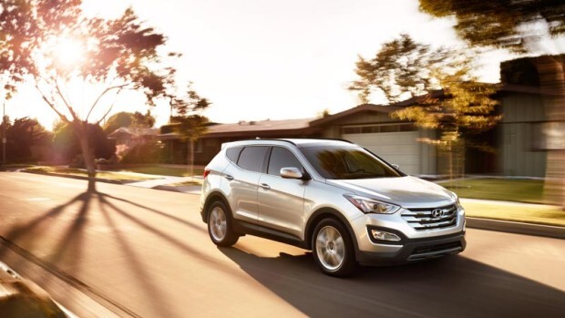 2015-hyundai-santa-fe-sport-driving
