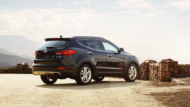 2015-hyundai-santa-fe-sport-rear