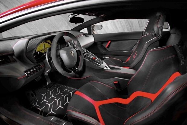 2016-lamborghini-aventador-lp750-sv-interior