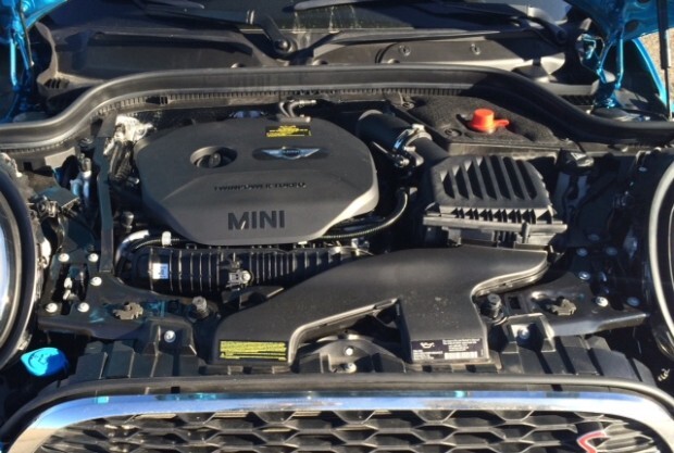 Mini 4 door engine