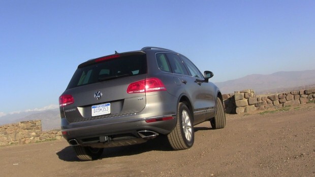 2015-vw-touareg-tdi-rear-tail
