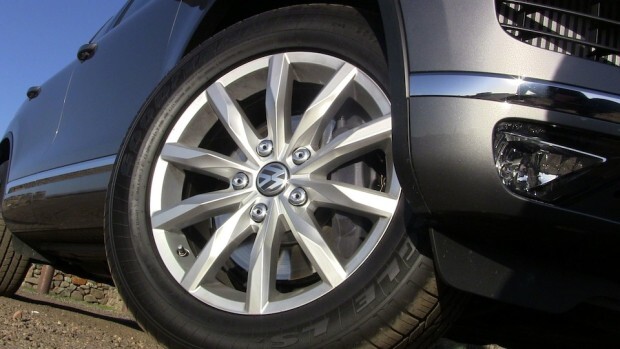2015-vw-touareg-tdi-wheel