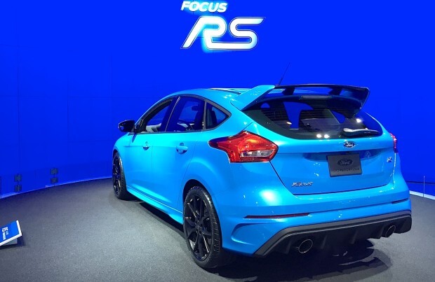 2016-ford-focus-rs-rear