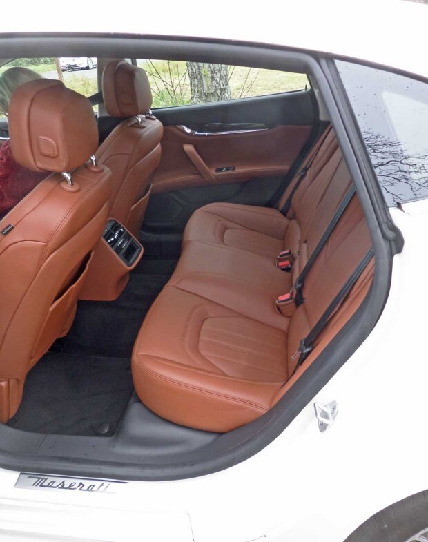 Maserati-Quattroporte-GTS-RInt