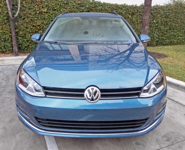 VW-Golf-SportWagen-Nose