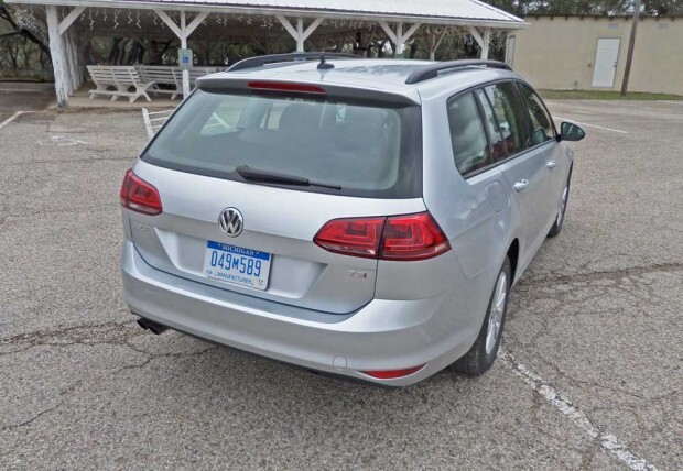 VW-Golf-SportWagen-RSRS