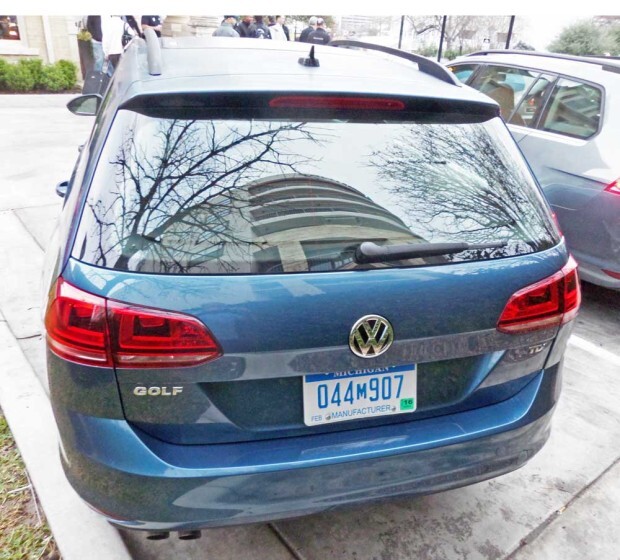 VW-Golf-SportWagen-Tail