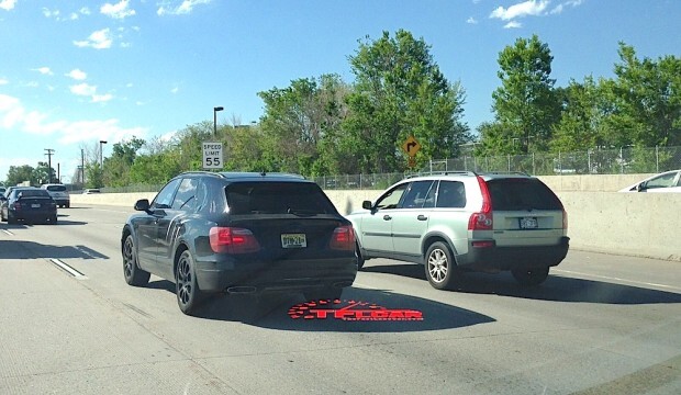 2016-bentley-bentayga-suv-rear-spy