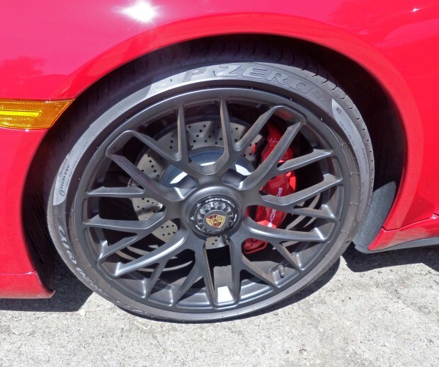 Porsche 911 Carrera GTS Whl