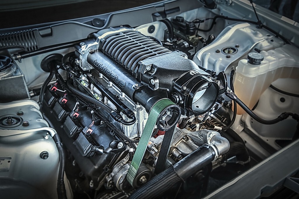 Mopar Dodge Challenger Drag Pak supercharged 354 HEMI engine