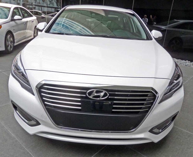 Hyundai-Sonata-Hybrid-Nose