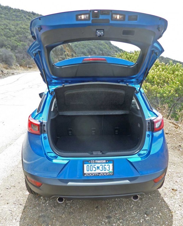 2016 Mazda-CX-3 tailgate
